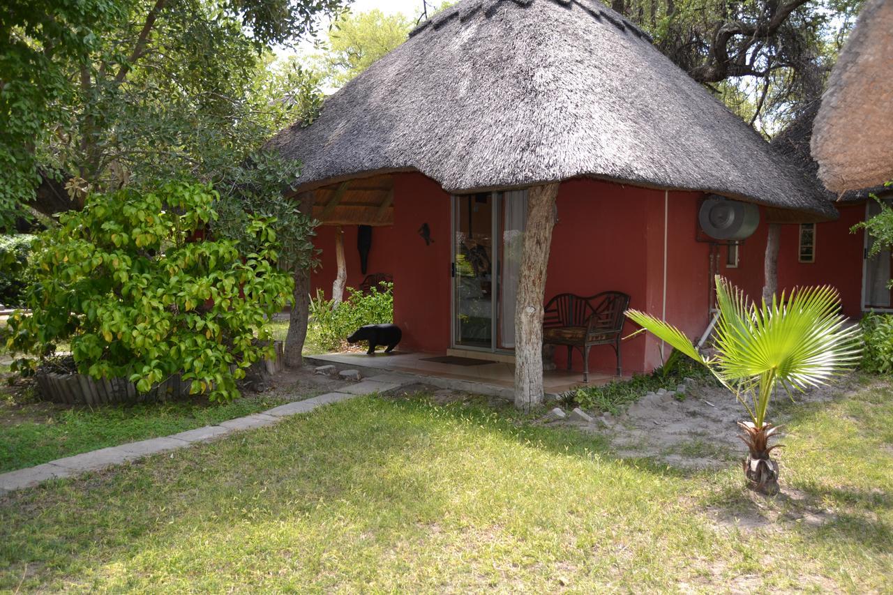 Jump Street Chalets Maun Exterior photo