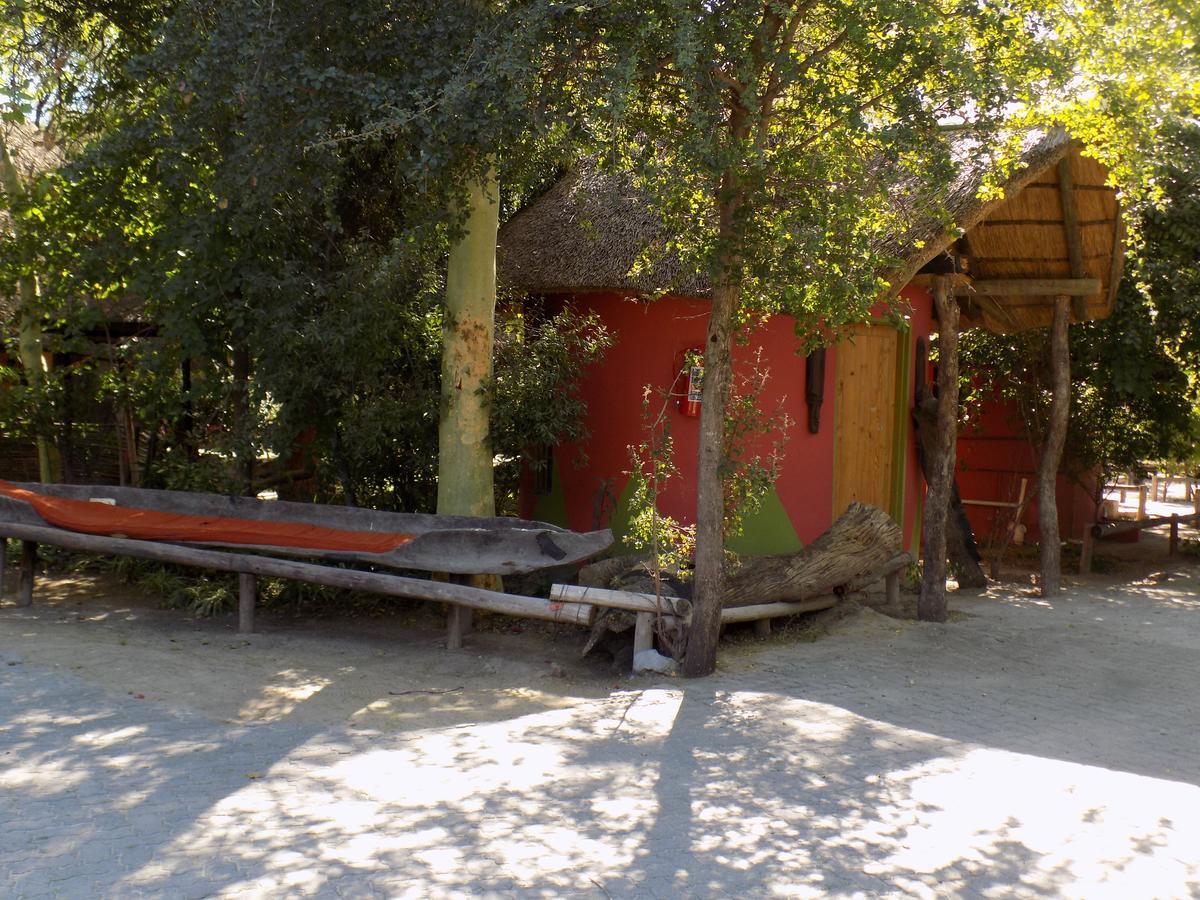Jump Street Chalets Maun Exterior photo