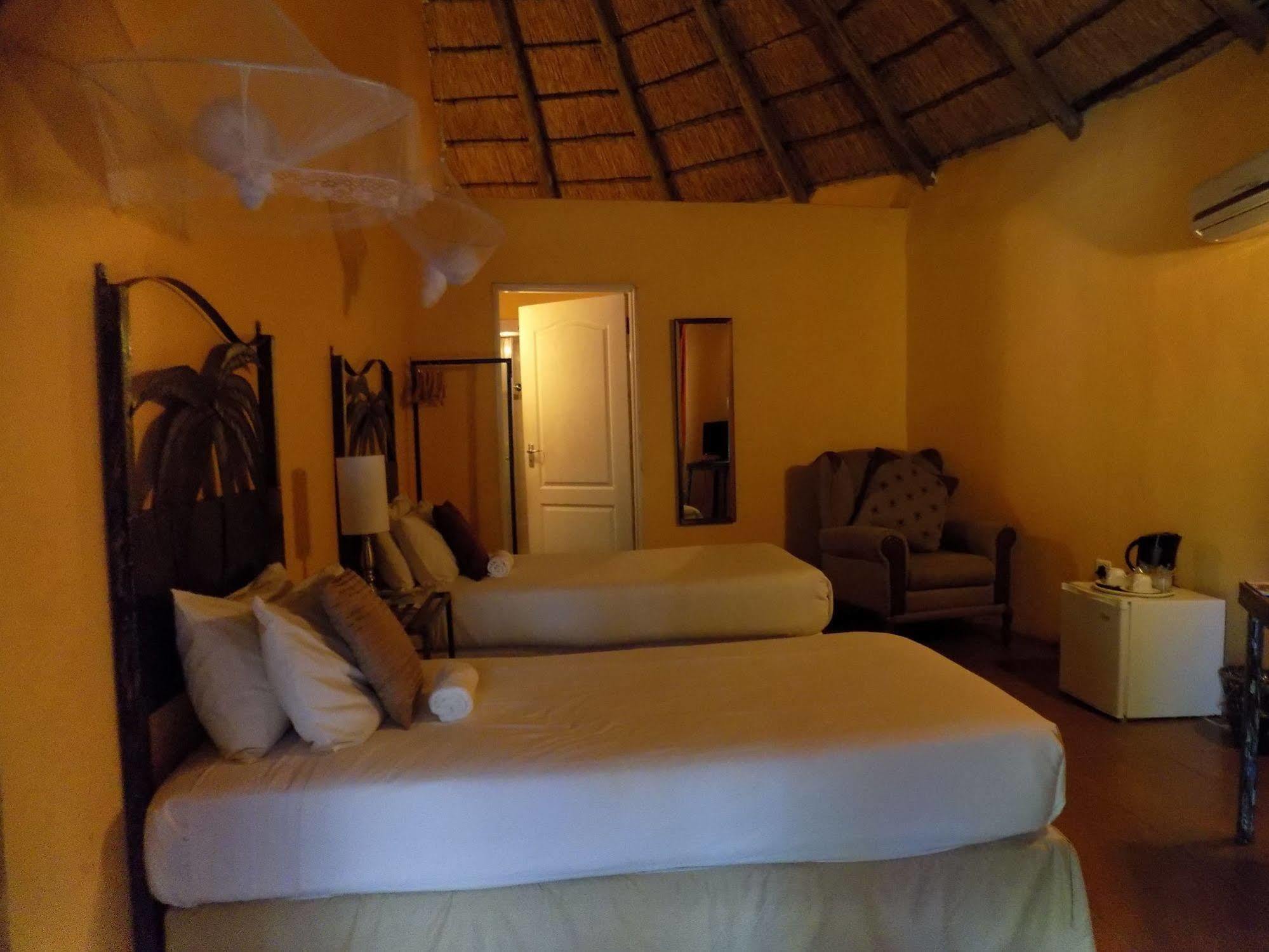 Jump Street Chalets Maun Exterior photo