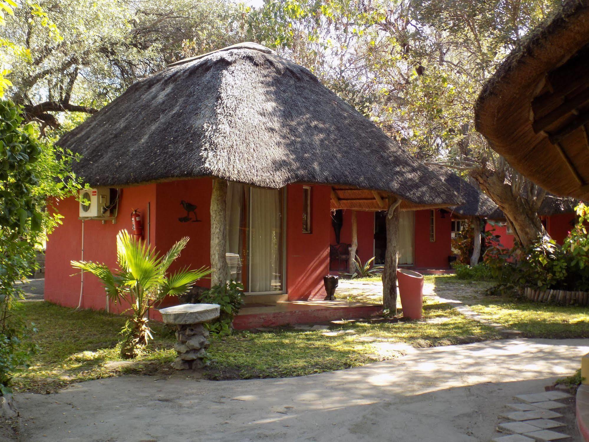 Jump Street Chalets Maun Exterior photo