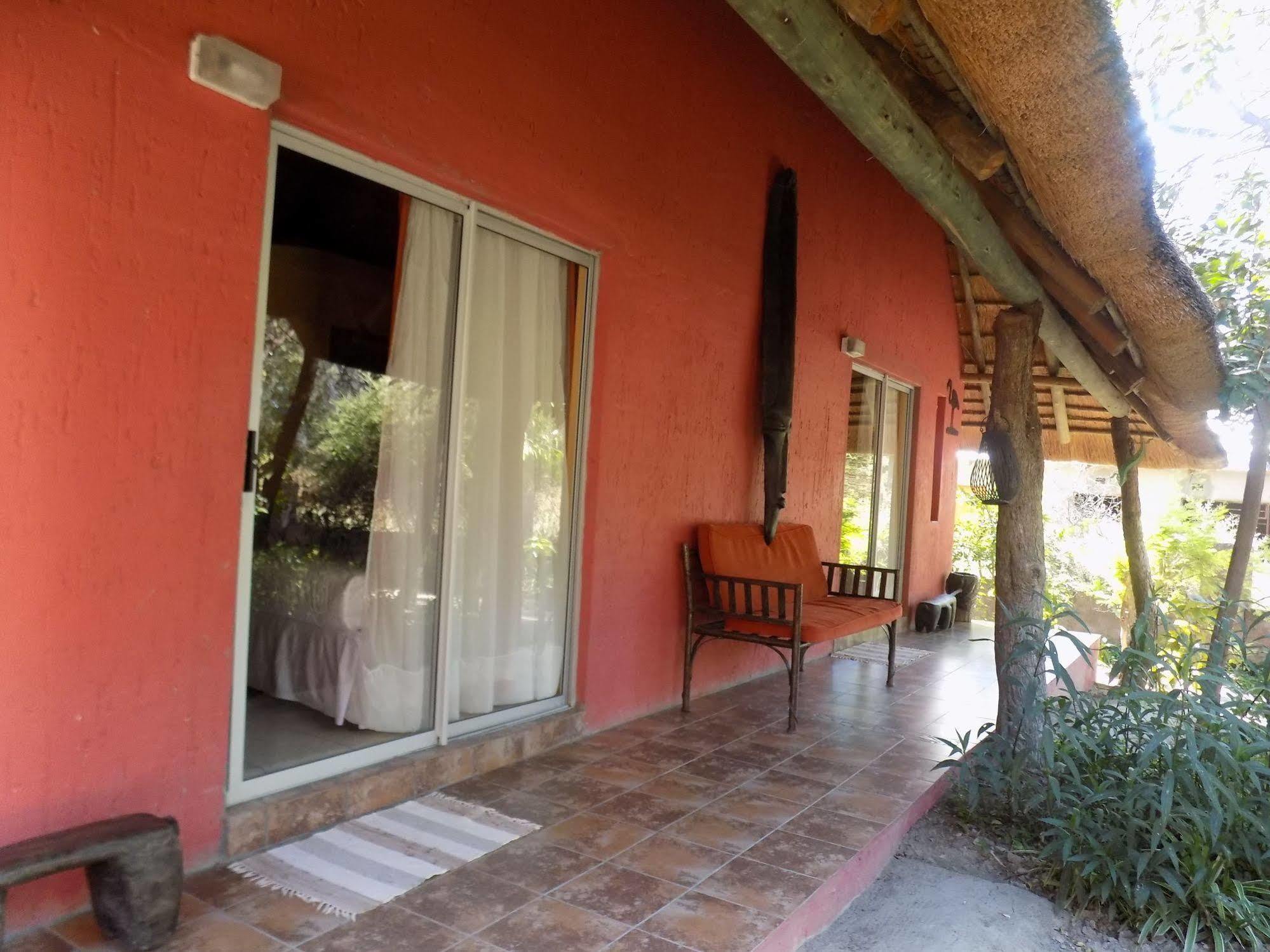 Jump Street Chalets Maun Exterior photo